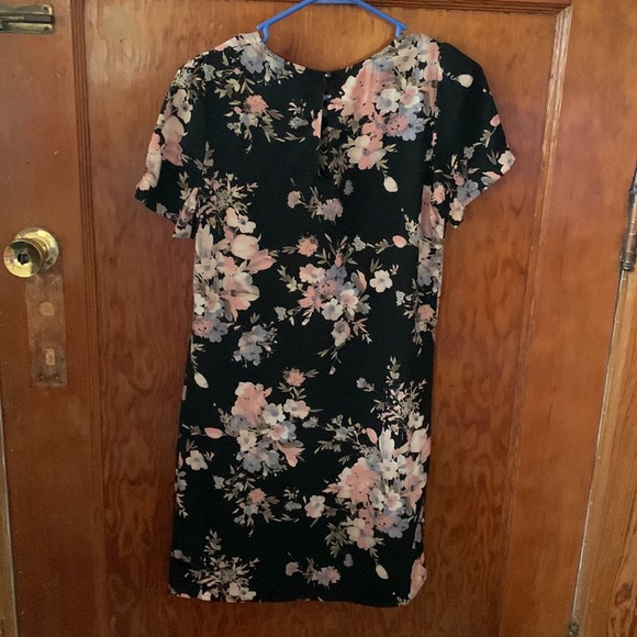 Women’s size extra small Soprano Brand dress with short sleeves floral print - Picture 4 of 11